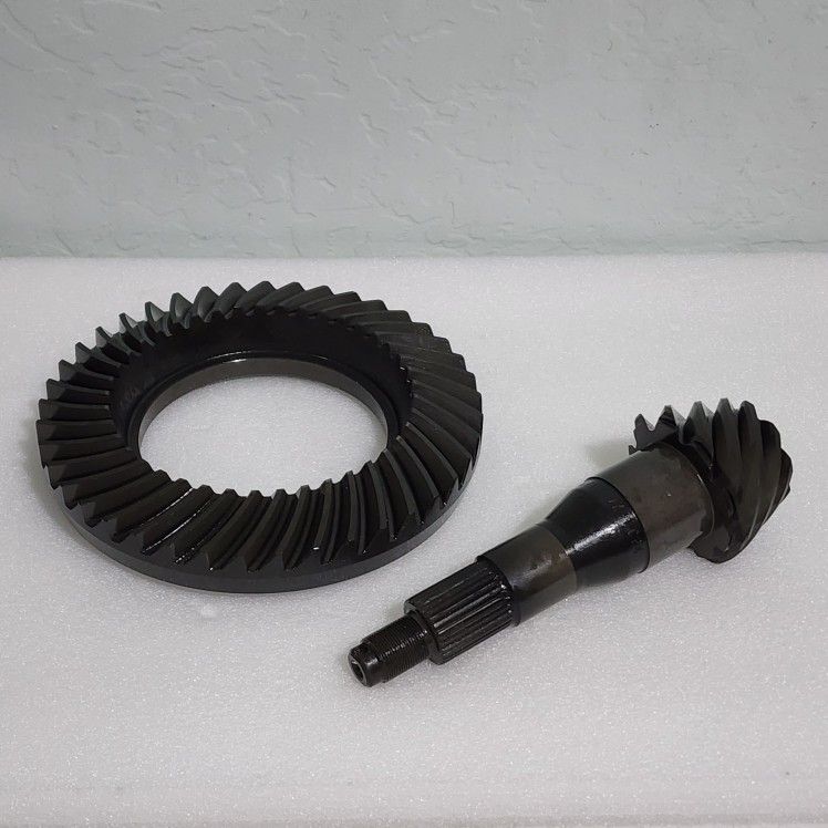Yukon Gear F8.8-456 Differential Ring & Pinion For Ford 8.8",Ratio 4.56 10-Bolt