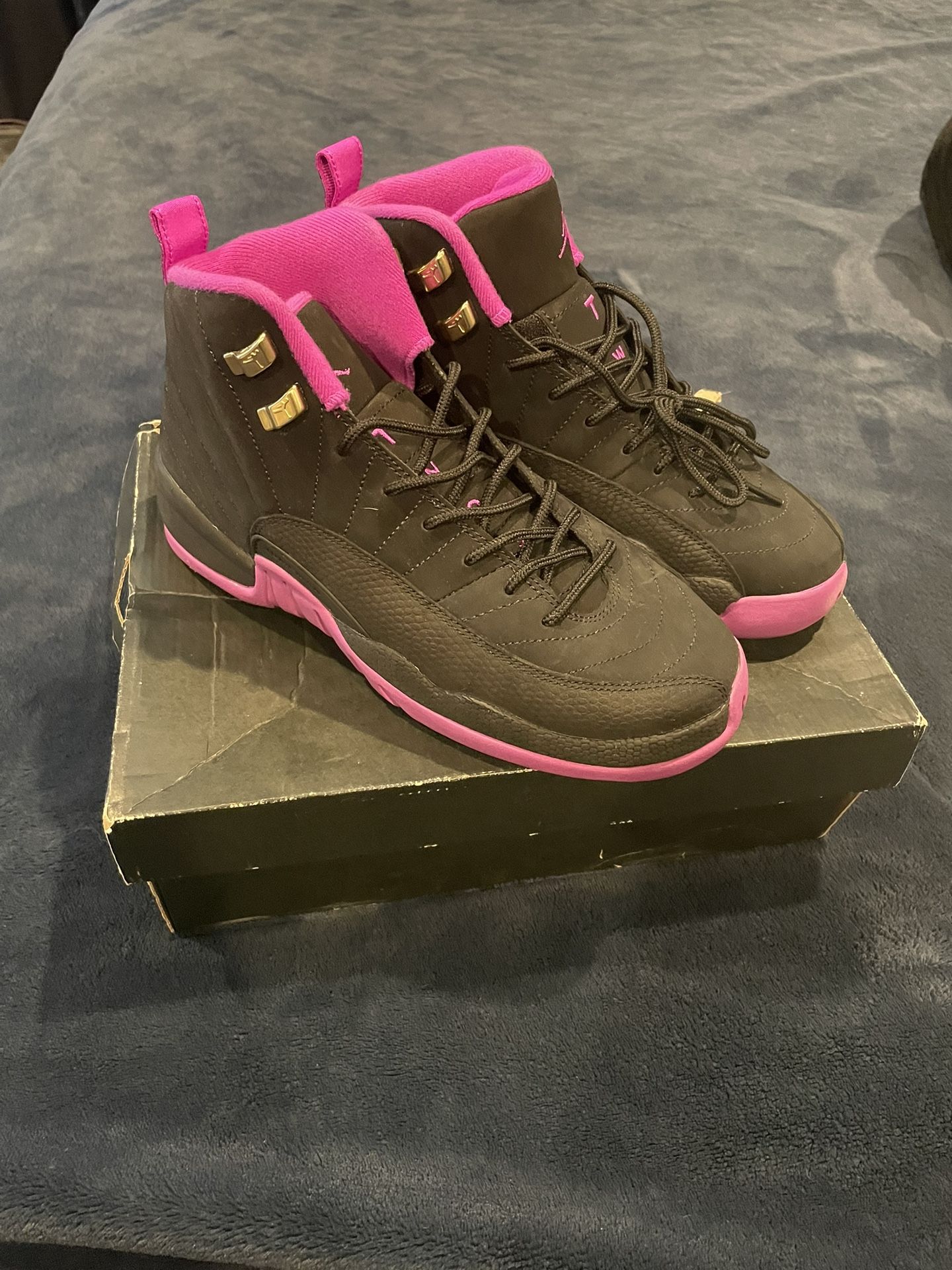 Jordan 12 Retro Hyper Violet (gs)