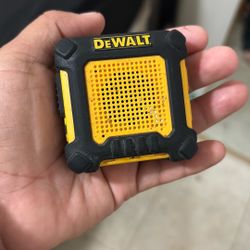 Dewalt Walkie Talkie 