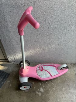 Pinky Radio Flyer 3-Wheel Scooter