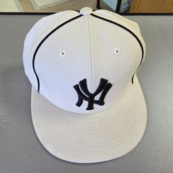 New York Yankees Cooperstown Collection Fitted  Cap 7 5/8