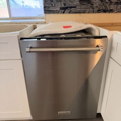 KitchenAid Built-In Tall Tub Dishwasher 