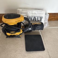 DeWalt used palm sander electric 1/4 sand sheets