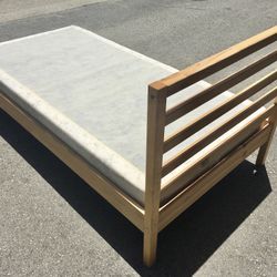***Twin Bed Frame & Box Spring ***