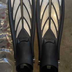 $50 Splitfins Size Xl