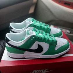 Nike Dunk Low... ( Celtics )