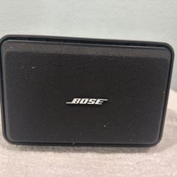BOSE VS100 Indoor/Outdoor speaker ( One speaker )