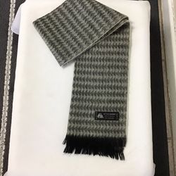 Men’s 100% pure lambs wool fringed scarf… 12”X 52”