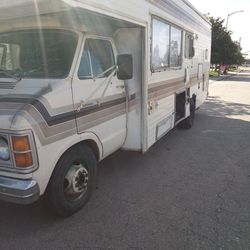 19eihjty Dodge Housecar