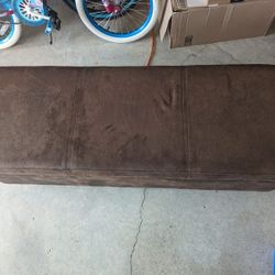 Storage Chest / Storage Ottoman 