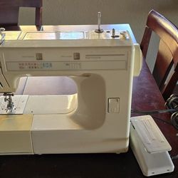 Kenmore 385 Sewing Machine