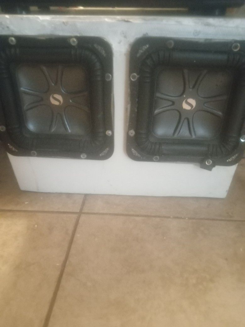 $250 Kicker Solo Baric  S8L74 8" 4ohms