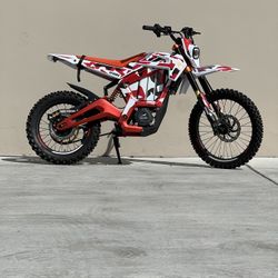 Champ Electric Racing Dirt Bike