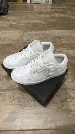 Nike Air Jordan 1 Low *NEW*