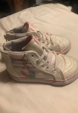 Unicorn vans size 7 for toddlers. Thumbnail