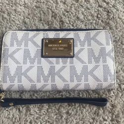 White and blue Michael kors wristlet wallet
