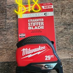 Milwaukee 25' Magnetic TAPE MEASURE