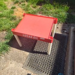 Lucas Oil Display Table $50/Bestoffer Or Trade 