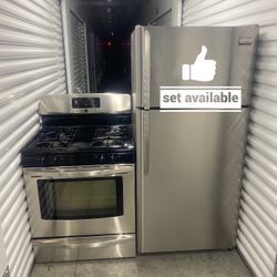 KITCHEN SET AVAILABLE STOVE FRIDGE