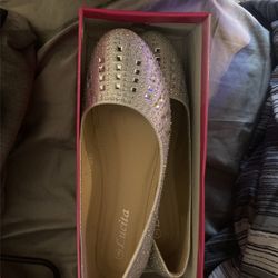 womens flats brand new great condition size 9