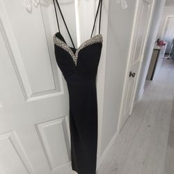 Pretty black gown with diamond piping, and matching jacket (8)Lillie Rubin