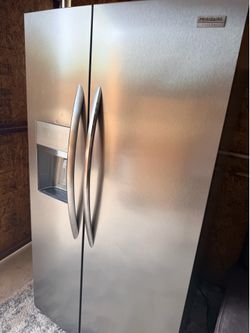 Frigidaire Counter-Depth Side-by-Side Refrigerator Stainless-Steel