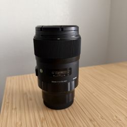 Sony 35mm 1.4 Sigma
