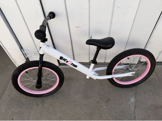 16 inch balance bike in excellent condition