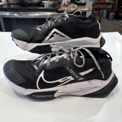 Men’s 9 Nike ZoomX Zegama Trail Running Shoes DH0623-001 Black White