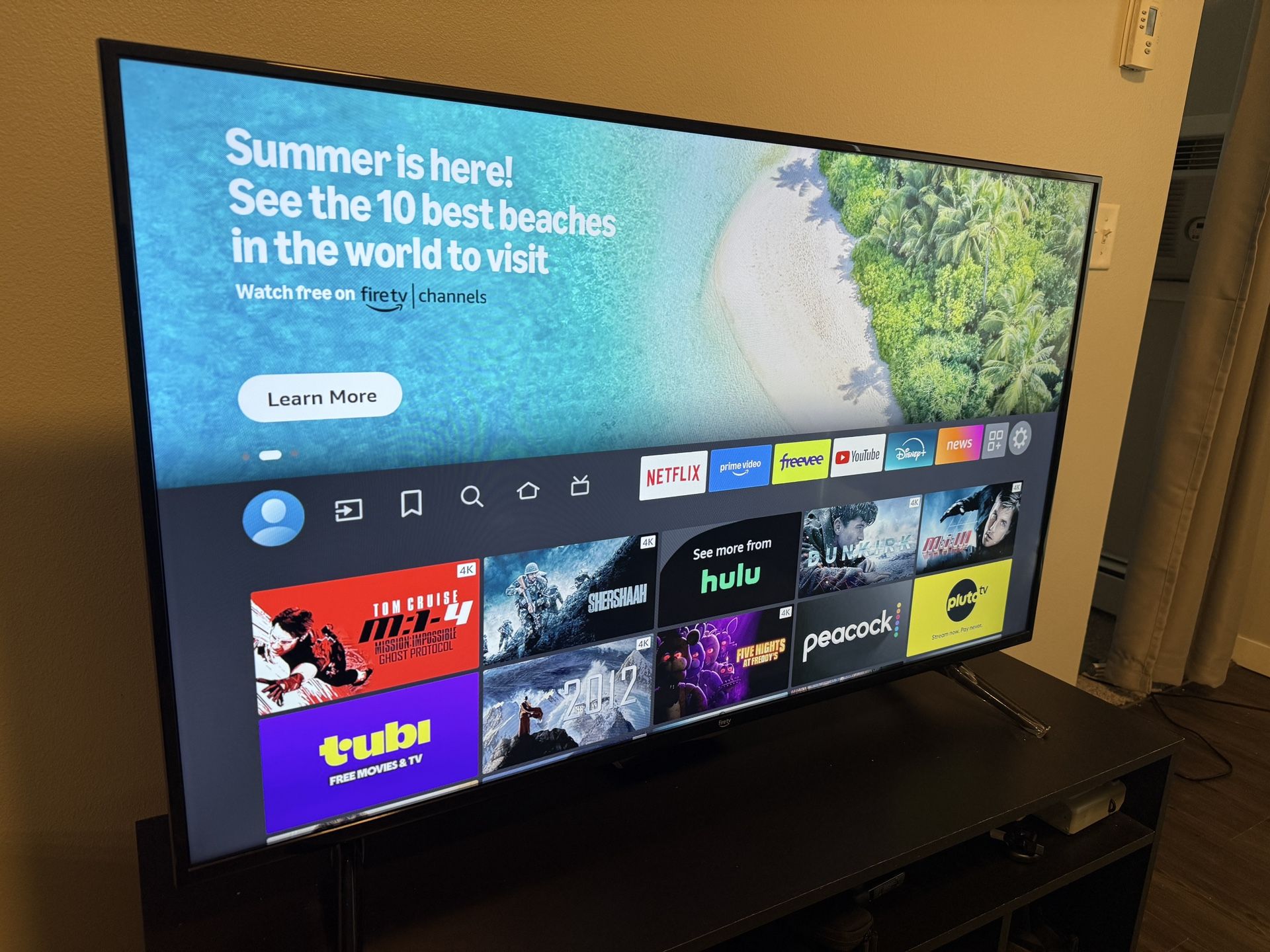 Amazon Fire TV 50" 4-Series, 4K UHD smart TV with Alexa Voice Remote ( Plus TV STAND included )