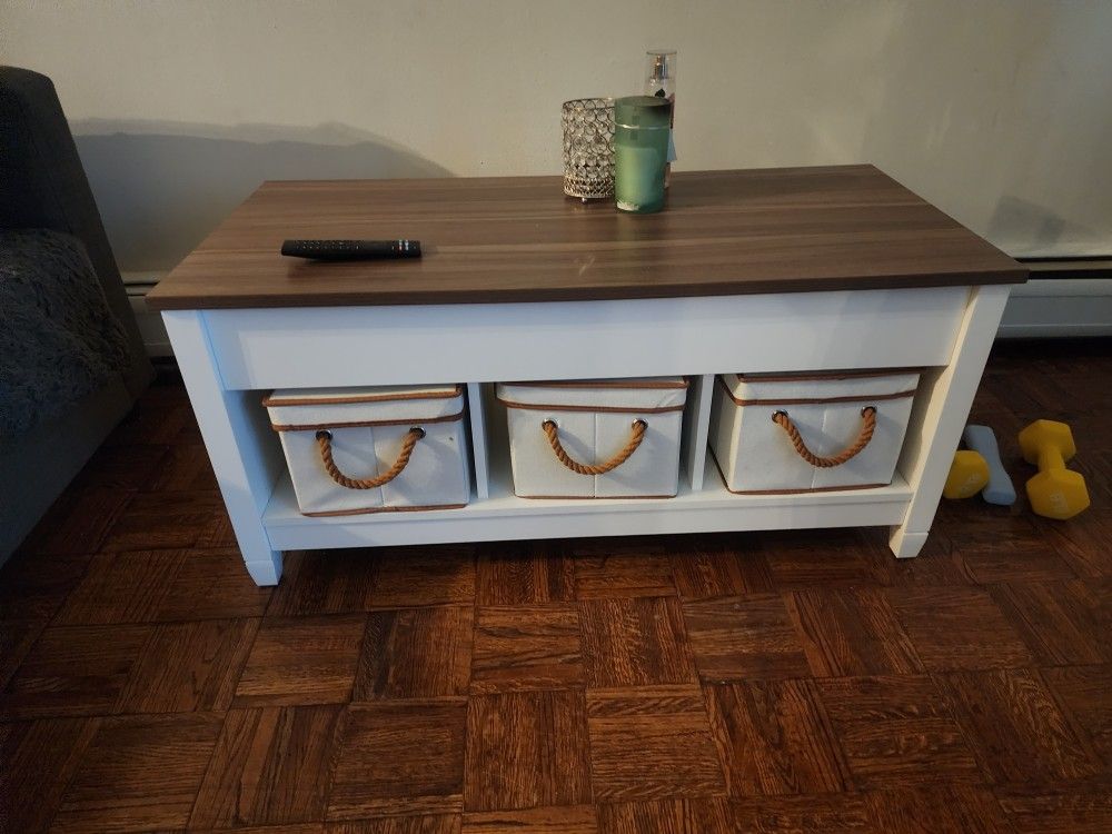 Coffee Table With Lifting Top 