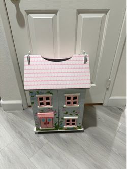 Doll house