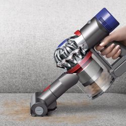 DYSON V8 + ANIMAL CORDLESS STICK VACUUM 