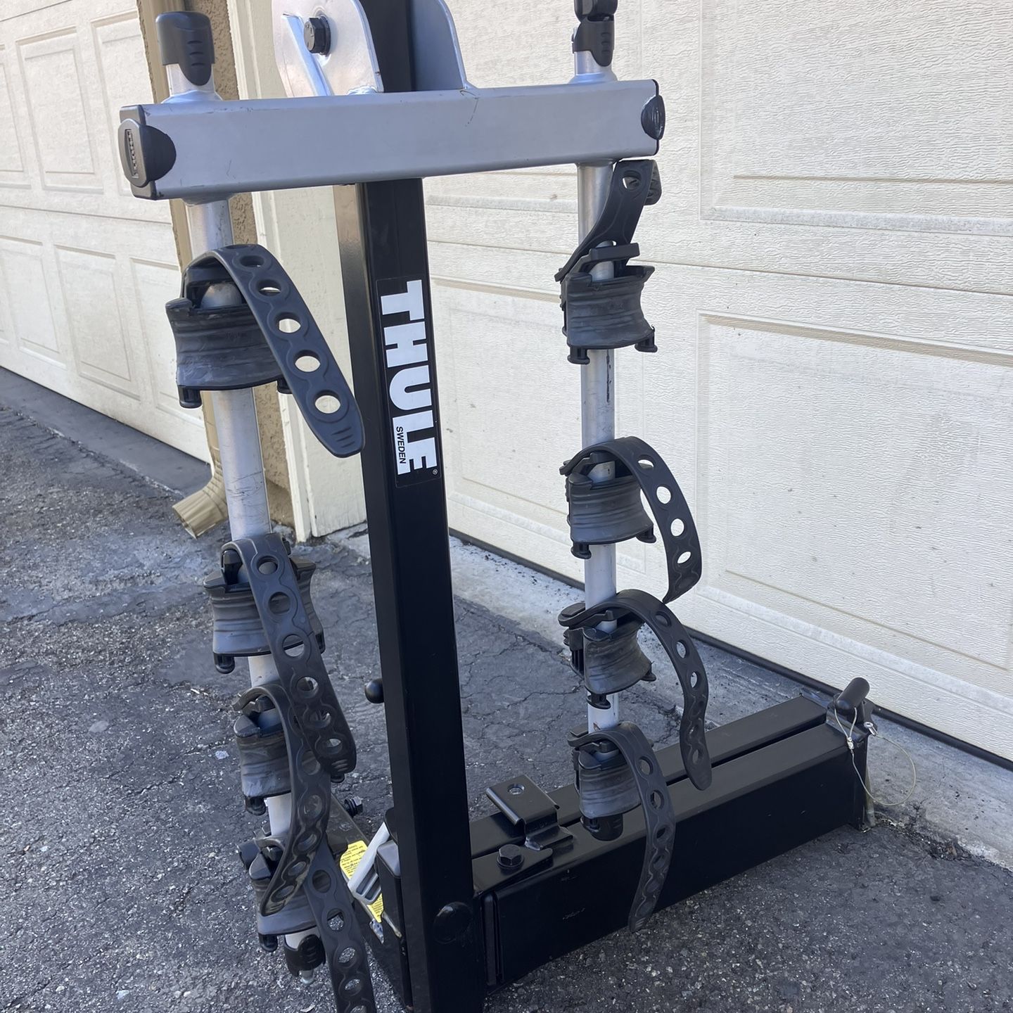 Thule 964 Revolver Swing Away Bike Carrier for Sale in Aliso Viejo CA OfferUp