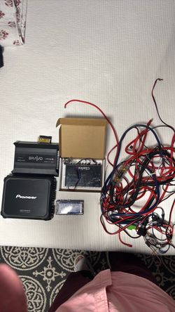 COMPLETE Suburban Sound System - 4 Items + FREE Wiring Kit - Paid $1244