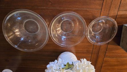 Pyrex set of 3