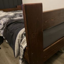 2 TWIN BUNK BEDS 