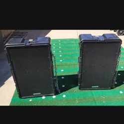 2 Technomad Berlin Stadium Speakers. 15/H