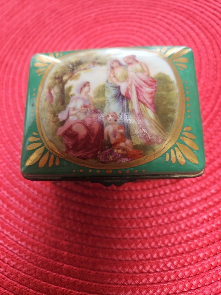 Porcelain Trinket Box Made In France Expressly For Marshall's Field  Vintage 