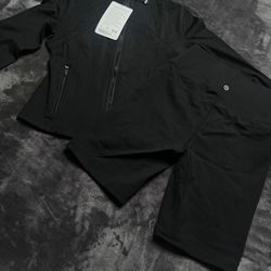 Lululemon Black Cropped Athletic Set Jacket & Shorts Size 6
