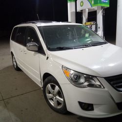 2010 Volkswagen Routan