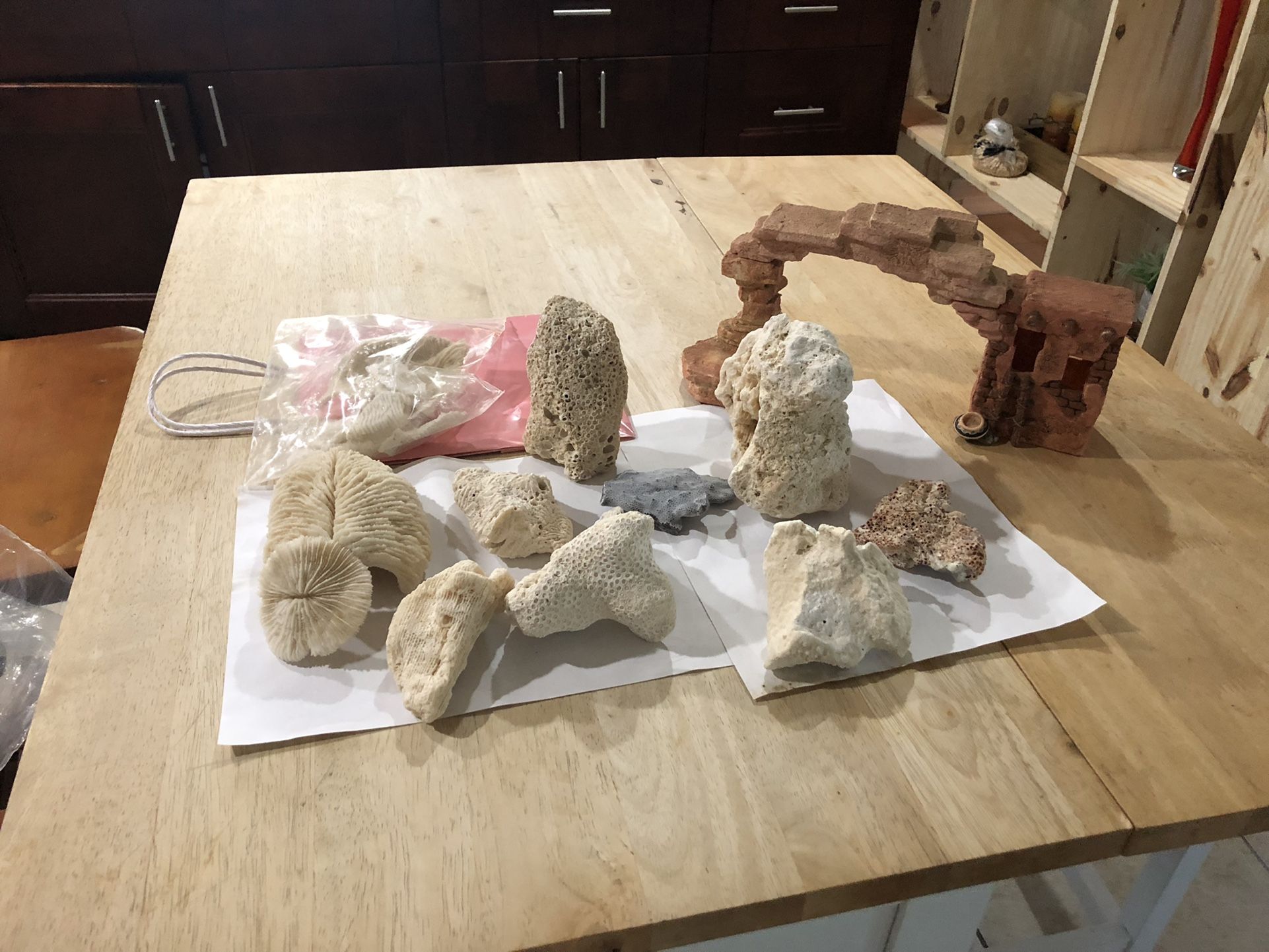 Rocks Decor For Fish tanks