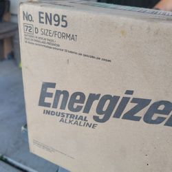 72 D BATTRRIES ENERGIZER