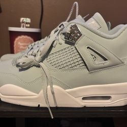Jordan 4s