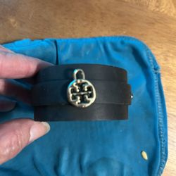 Black Leather Adjustable Bracelet With Tory Birch Emblem