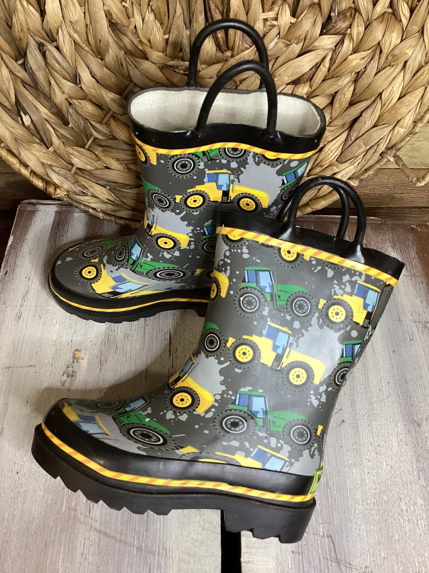 Boys Tractor Tough Rain Boot-Taupe Size 9