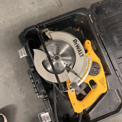 Dewalt Worm Drive Saw