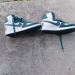 Nike Terminator High Noble Green  Size 8m