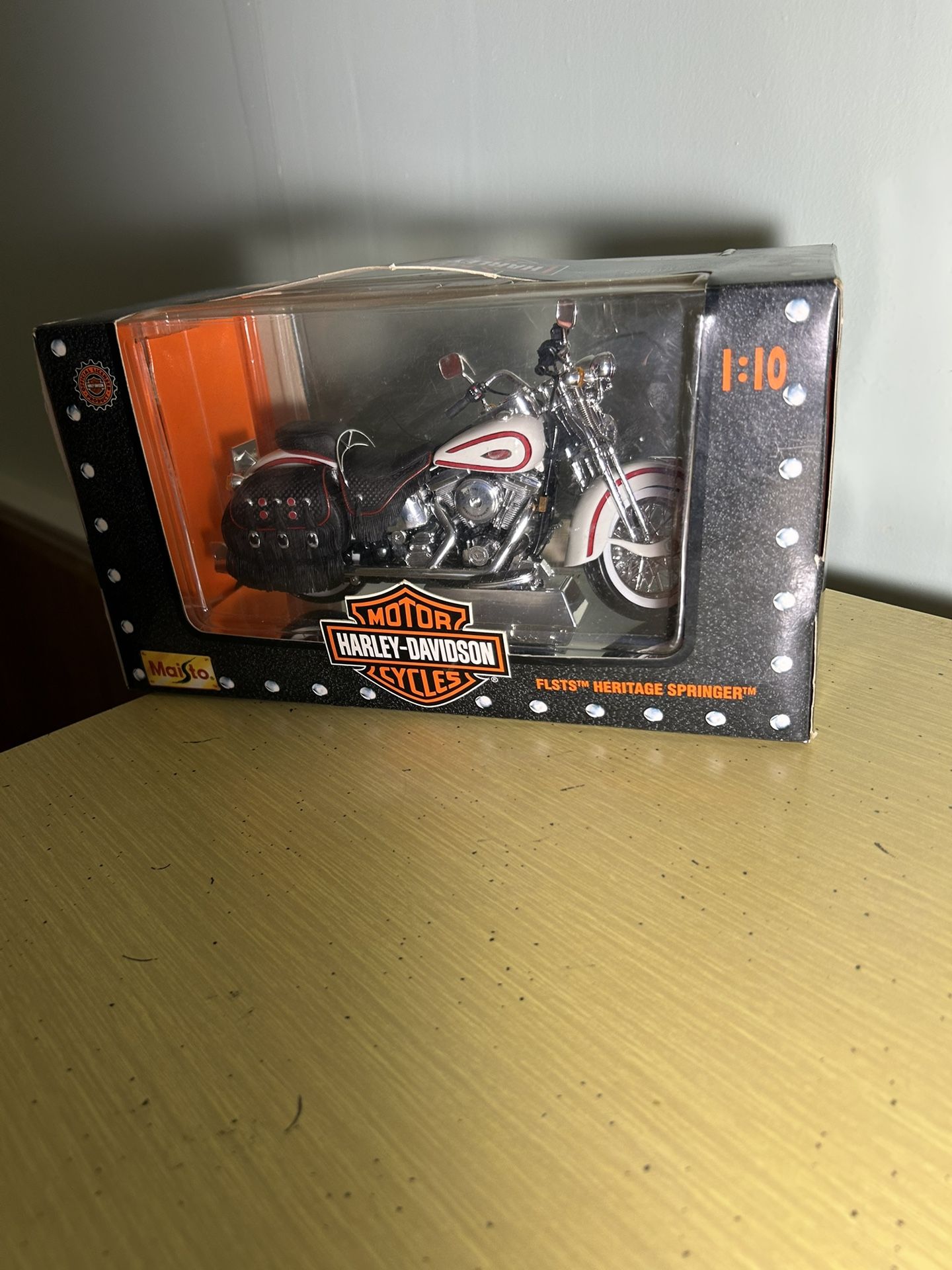 1:10 Maistp Harley Davidson.
