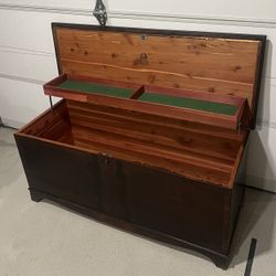 CEDAR CHEST